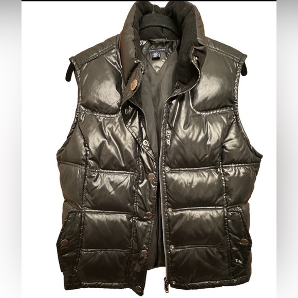 Women’s Tommy Hilfiger High-Shine BLACK Cold Weather Down & Feather Puffer Vest - Picture 2 of 11